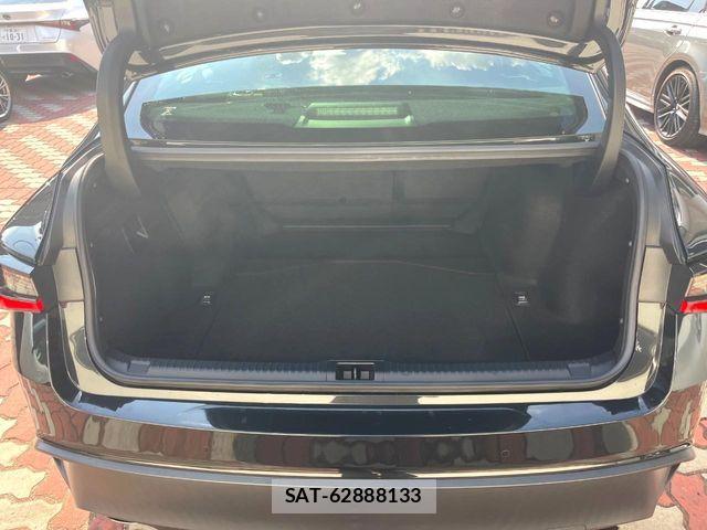 Lexus IS 2022-07 8315178-9