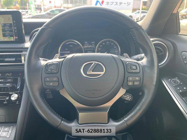 Lexus IS 2022-07 8315178-10