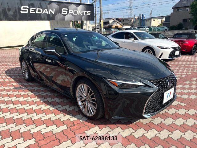 Lexus IS 2022-07 8315178-15