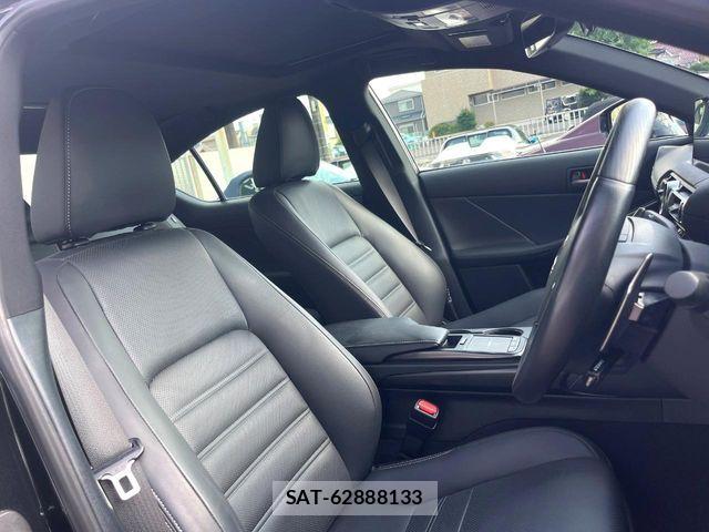 Lexus IS 2022-07 8315178-7