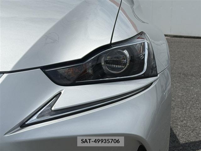 Lexus IS 2019-12 8315179-9