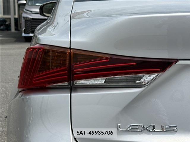 Lexus IS 2019-12 8315179-14