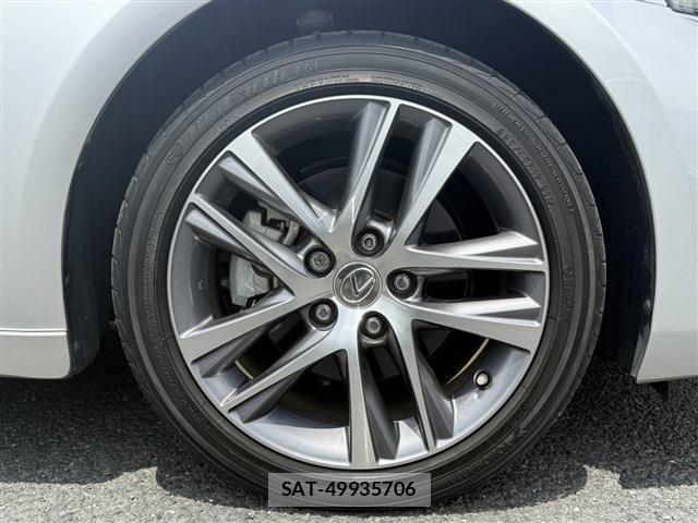 Lexus IS 2019-12 8315179-17