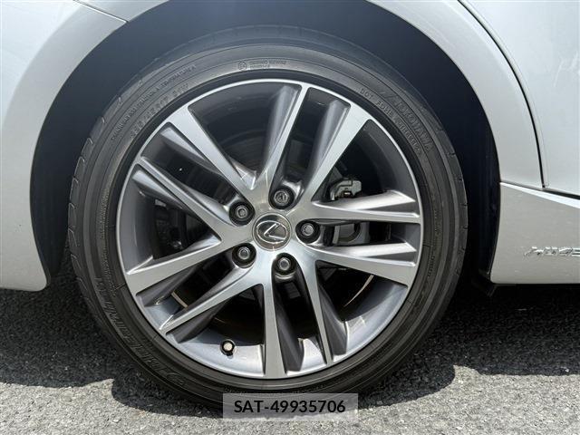 Lexus IS 2019-12 8315179-18