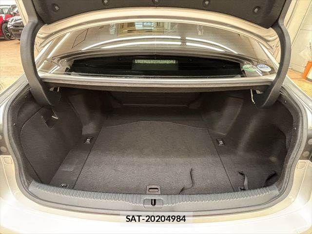 Lexus IS 2015-08 8336548-9