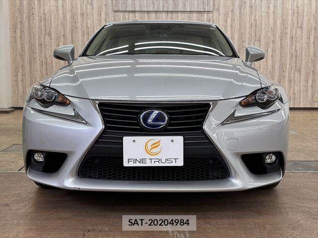 Lexus IS 2015-08 8336548-14