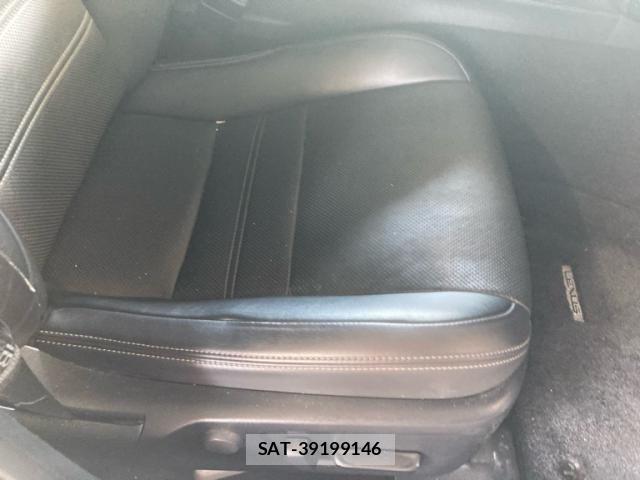 Lexus IS 2021-02 8336541-13