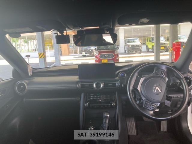 Lexus IS 2021-02 8336541-18