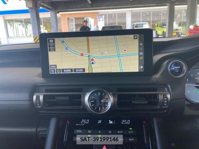 Lexus IS 2021-02 8336541-24