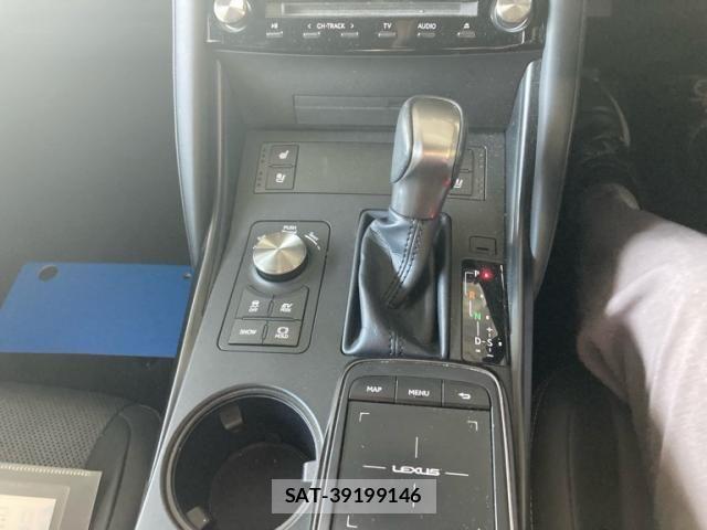 Lexus IS 2021-02 8336541-25