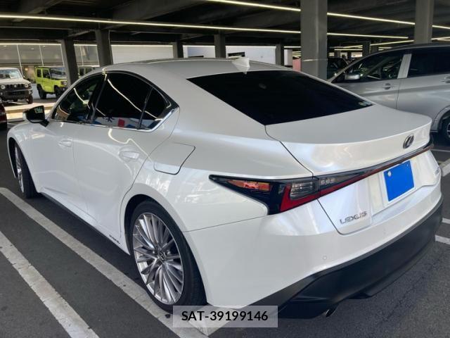 Lexus IS 2021-02 8336541-8