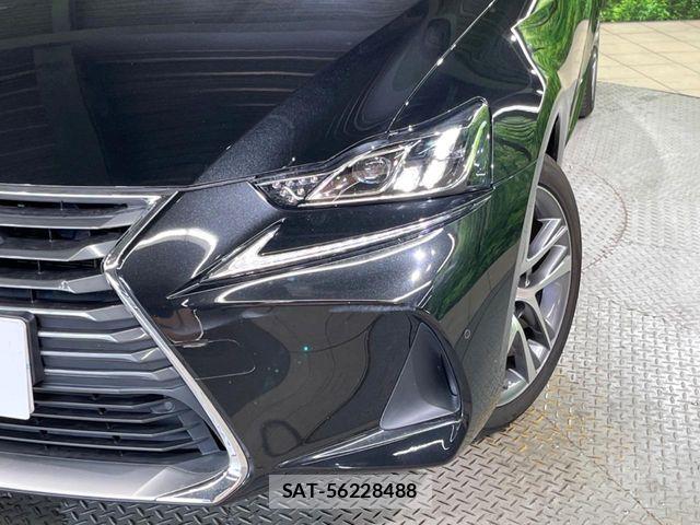 Lexus IS 2018-02 8336540-11