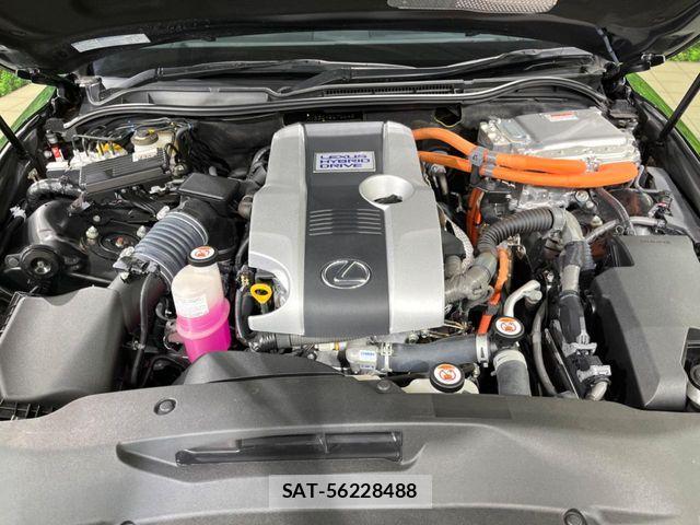 Lexus IS 2018-02 8336540-17