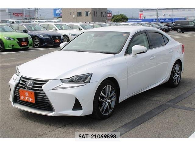 Lexus IS 2016-11 8336543-14