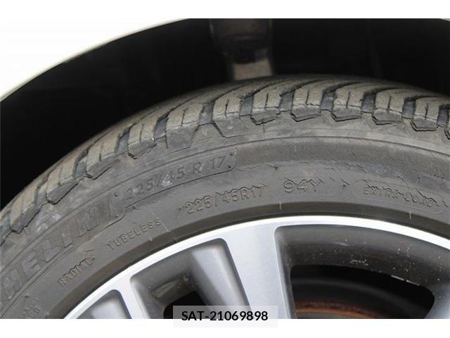 Lexus IS 2016-11 8336543-21