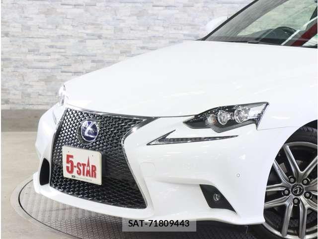 Lexus IS 2016-09 8336544-15