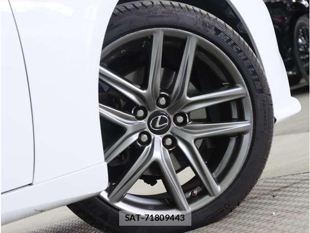 Lexus IS 2016-09 8336544-19