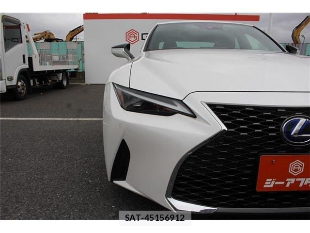 Lexus IS 2021-06 8336539-23