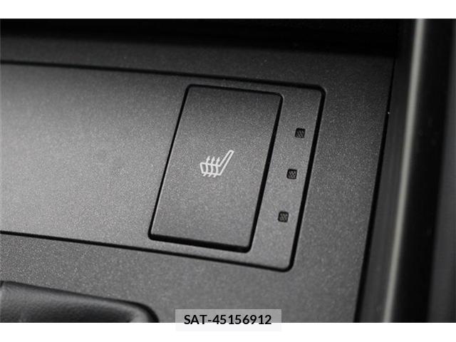 Lexus IS 2021-06 8336539-4