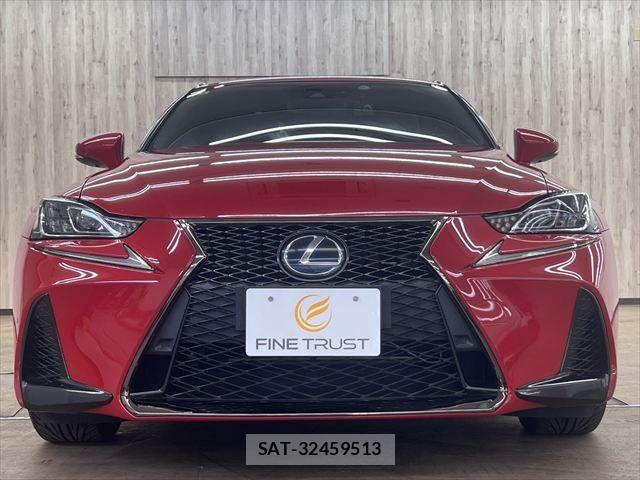 Lexus IS 2017-01 8336542-13