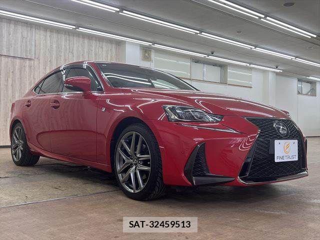 Lexus IS 2017-01 8336542-14