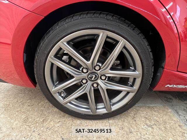 Lexus IS 2017-01 8336542-24