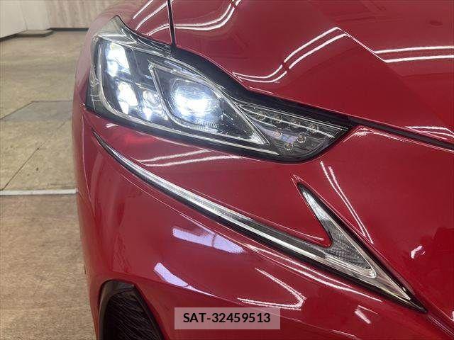 Lexus IS 2017-01 8336542-27