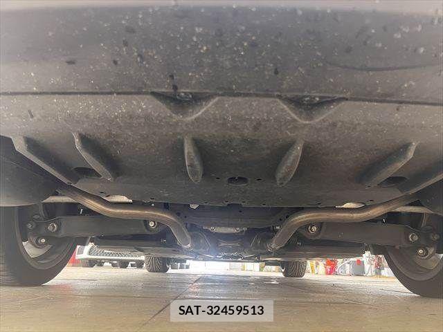 Lexus IS 2017-01 8336542-29
