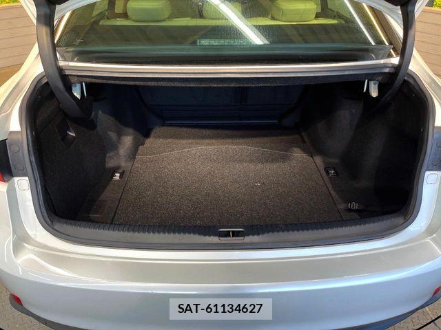 Lexus IS 2014-07 8336547-12