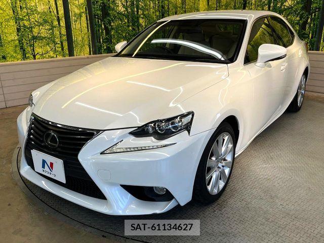 Lexus IS 2014-07 8336547-15