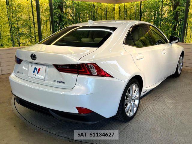 Lexus IS 2014-07 8336547-16