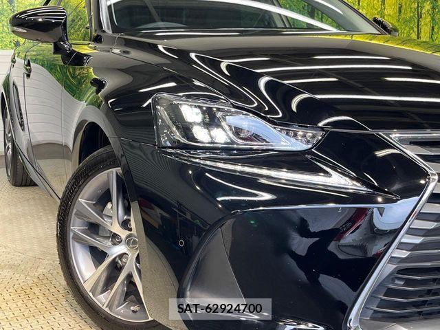 Lexus IS 2020-02 8336538-11