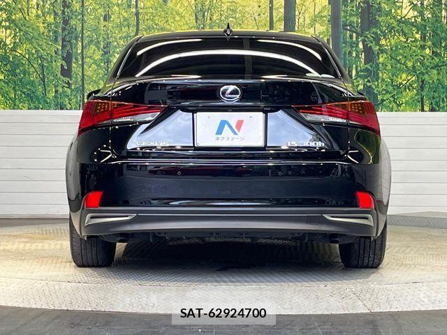Lexus IS 2020-02 8336538-14