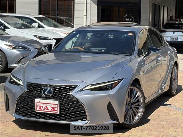 Lexus IS 2023-08 8354842-0
