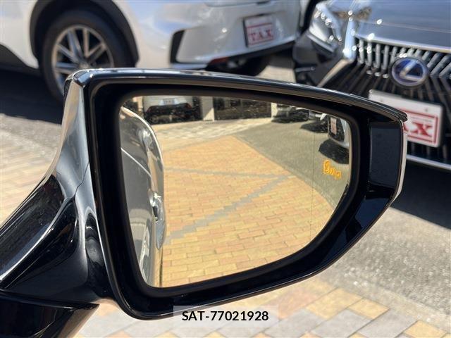 Lexus IS 2023-08 8354842-9