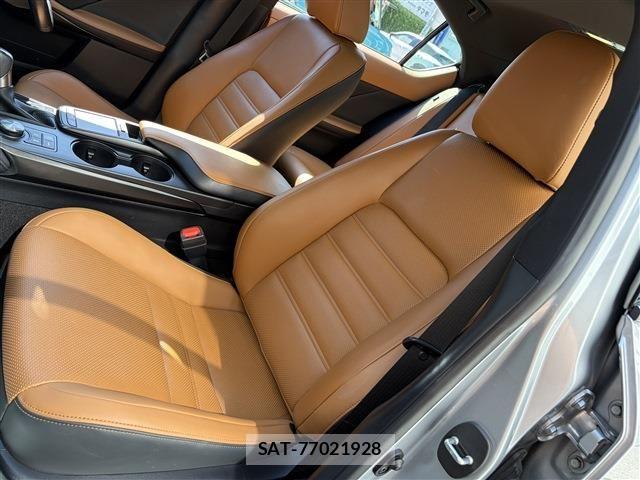 Lexus IS 2023-08 8354842-17