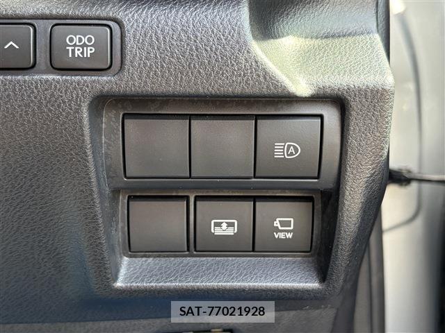 Lexus IS 2023-08 8354842-28