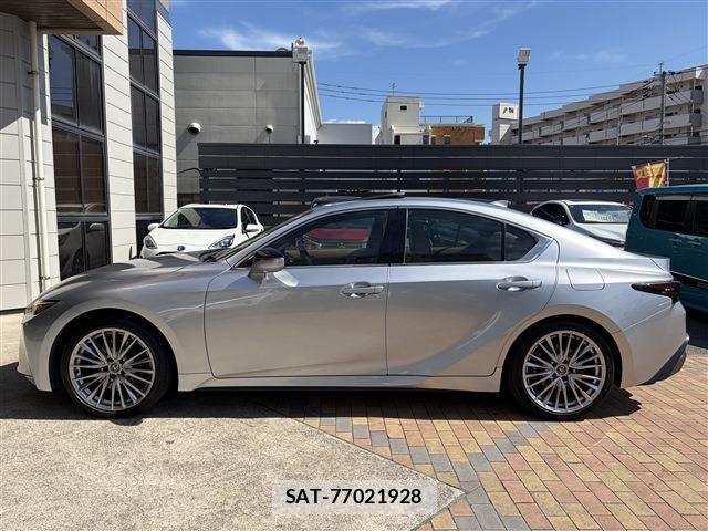 Lexus IS 2023-08 8354842-7