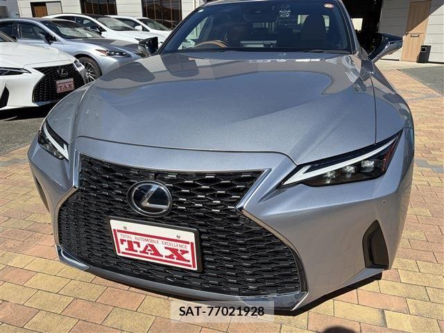 Lexus IS 2023-08 8354842-8