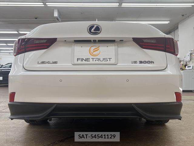 Lexus IS 2013-09 8366721-16