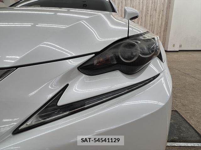 Lexus IS 2013-09 8366721-20