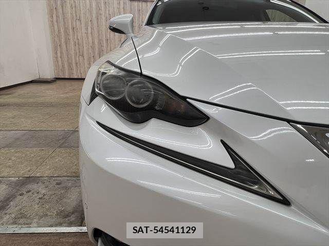 Lexus IS 2013-09 8366721-22