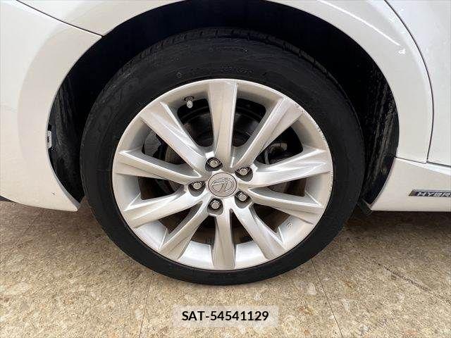 Lexus IS 2013-09 8366721-26