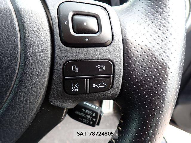 Lexus IS 2021-12 8366717-15