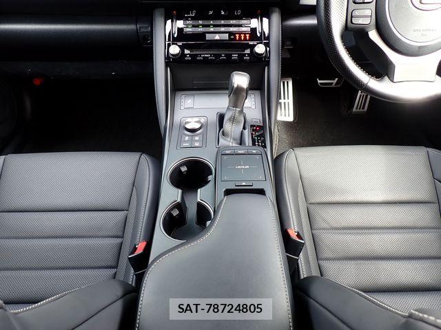 Lexus IS 2021-12 8366717-22