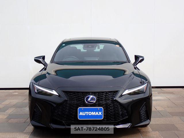 Lexus IS 2021-12 8366717-3
