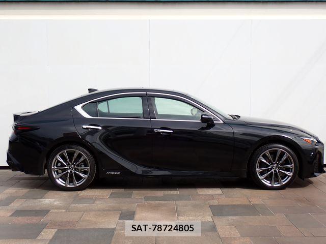 Lexus IS 2021-12 8366717-4