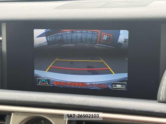 Lexus IS 2016-01 8366718-5