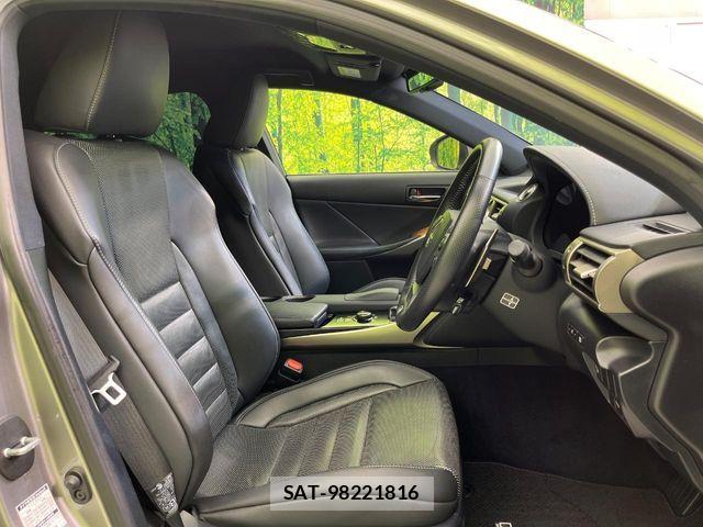 Lexus IS 2014-03 8366719-7