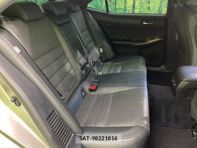 Lexus IS 2014-03 8366719-8